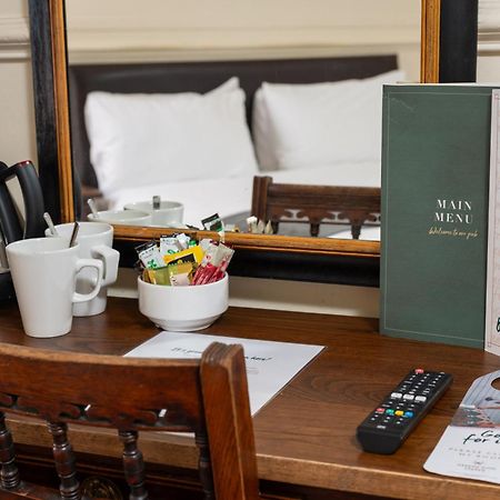 Antelope By Greene King Inns Poole Ngoại thất bức ảnh