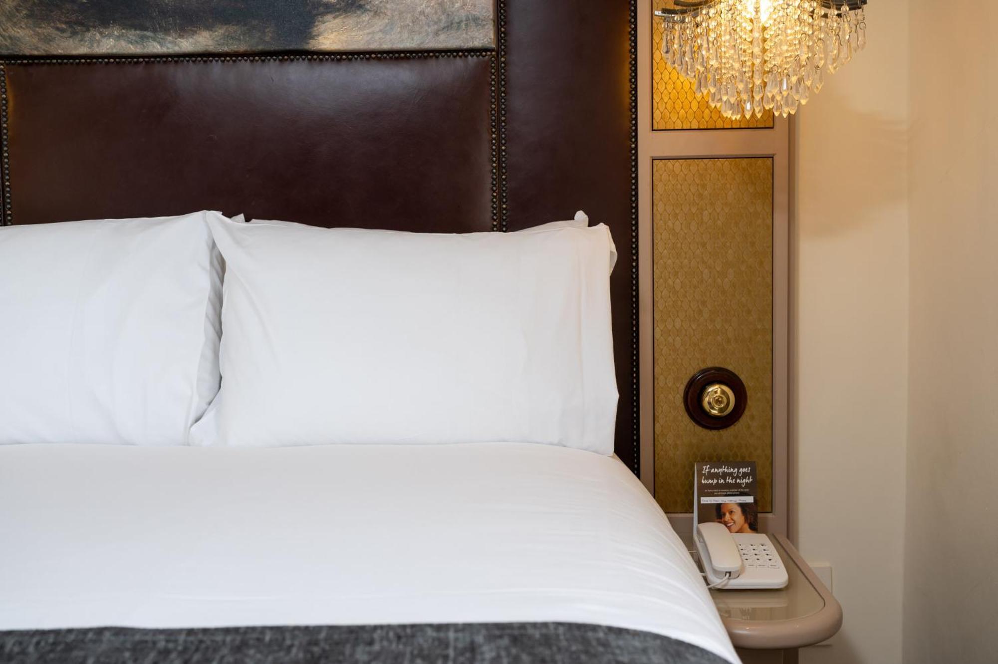Antelope By Greene King Inns Poole Ngoại thất bức ảnh